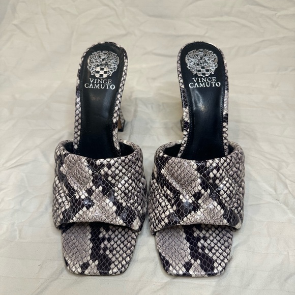 Vince Camuto Black and White Snake Print Heels - Picture 1 of 4